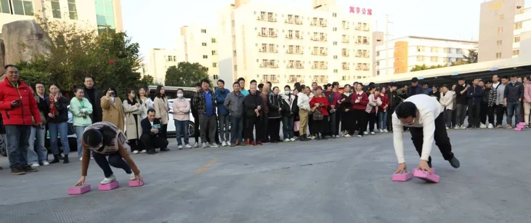 640-.webp.png 640-.webp.png